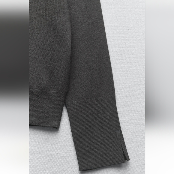 Zara knit Sweater - Picture 5 of 12